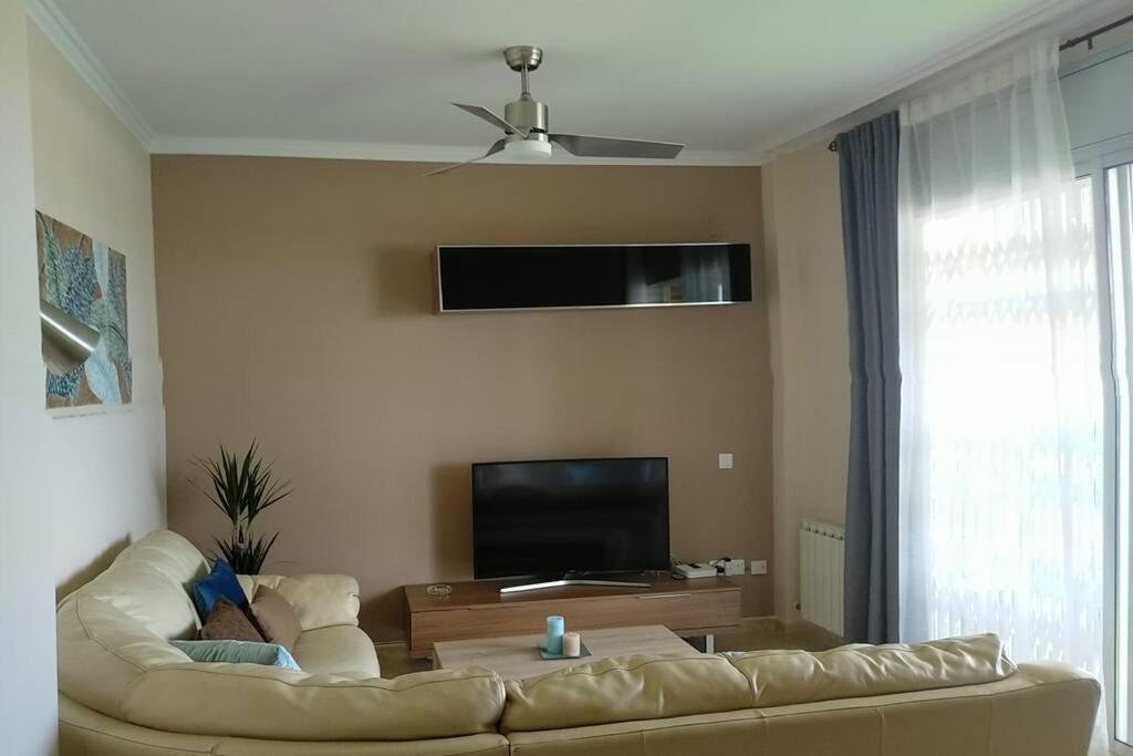 Apartamento Para 5 Personas Frente Al Mar Con Piscina Y Parking كوبيليس المظهر الخارجي الصورة