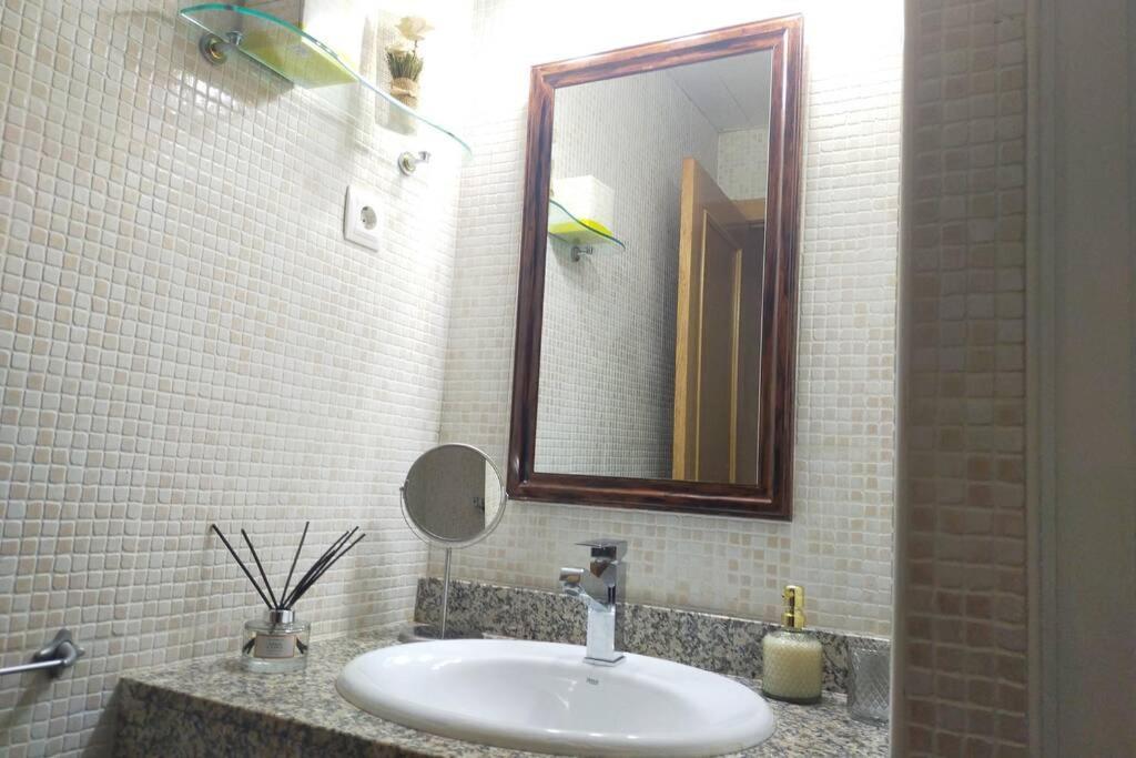 Apartamento Para 5 Personas Frente Al Mar Con Piscina Y Parking كوبيليس المظهر الخارجي الصورة