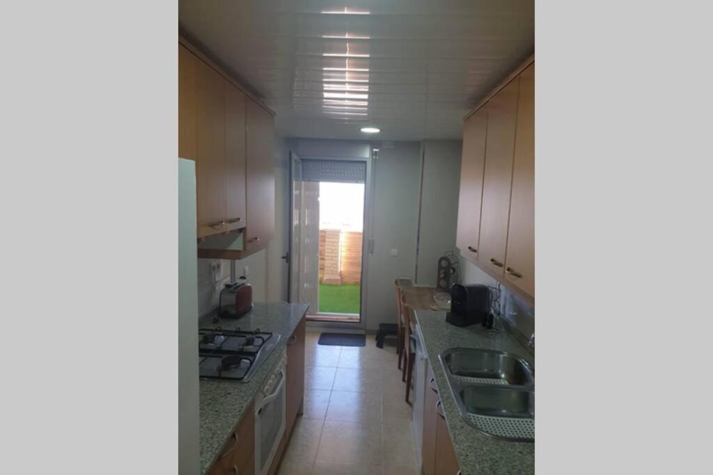 Apartamento Para 5 Personas Frente Al Mar Con Piscina Y Parking كوبيليس المظهر الخارجي الصورة