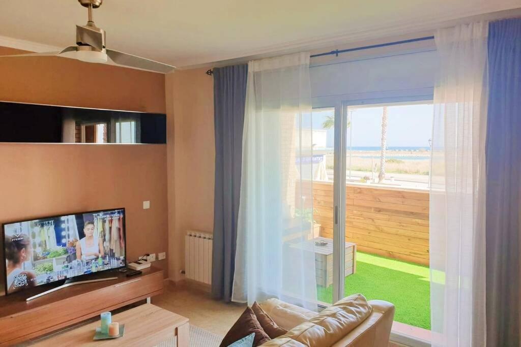 Apartamento Para 5 Personas Frente Al Mar Con Piscina Y Parking كوبيليس المظهر الخارجي الصورة