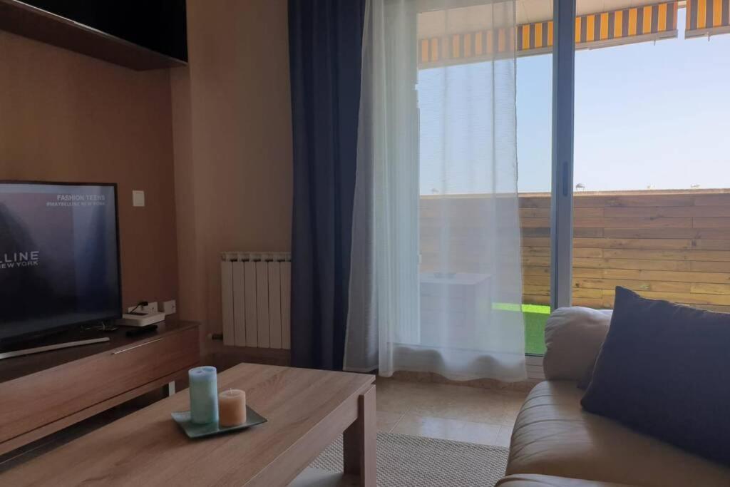 Apartamento Para 5 Personas Frente Al Mar Con Piscina Y Parking كوبيليس المظهر الخارجي الصورة