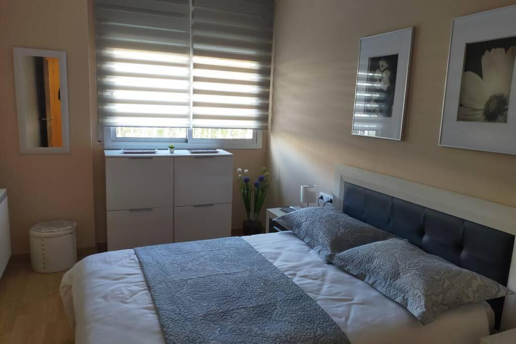 Apartamento Para 5 Personas Frente Al Mar Con Piscina Y Parking كوبيليس المظهر الخارجي الصورة